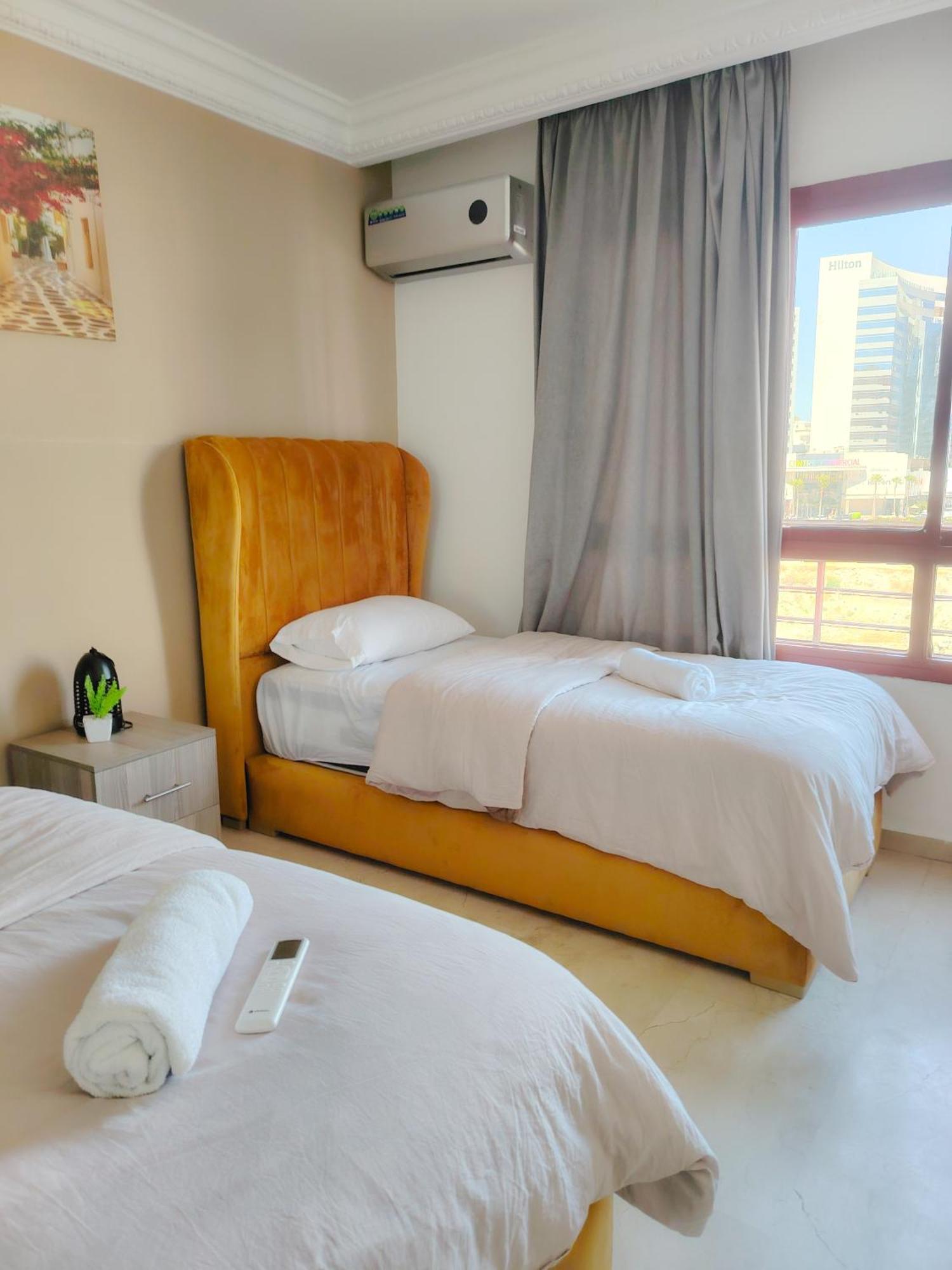Moderne Appartement Au Plein Centre-Ville En Face Hilton & La Gare De Train Tgv Avec Climatisation Tanger Eksteriør bilde