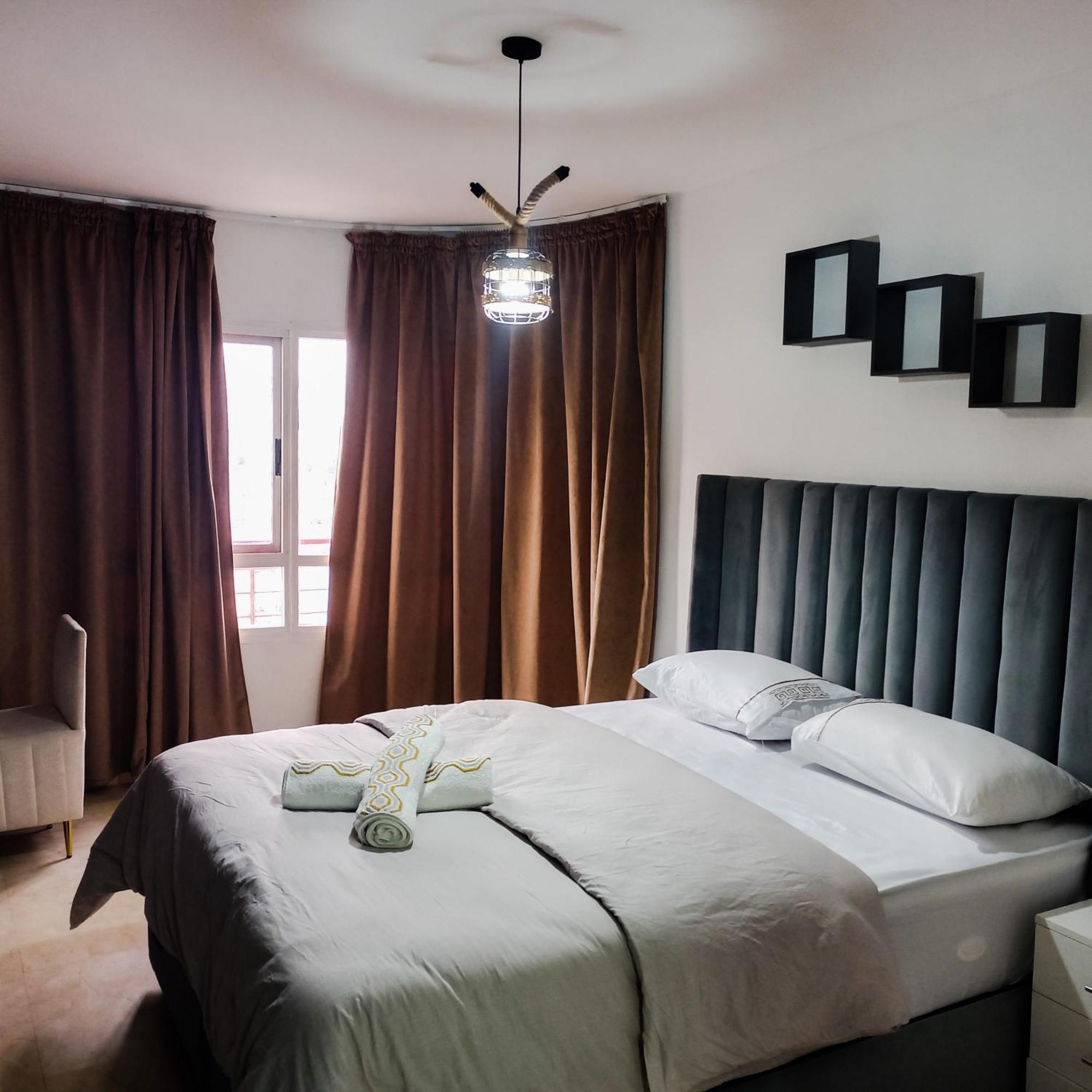 Moderne Appartement Au Plein Centre-Ville En Face Hilton & La Gare De Train Tgv Avec Climatisation Tanger Eksteriør bilde